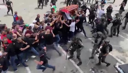 İsrail Güvenlik Güçleri, Gazeteci Shireen Abu Aqla'nın Cenazesine Saldırdı