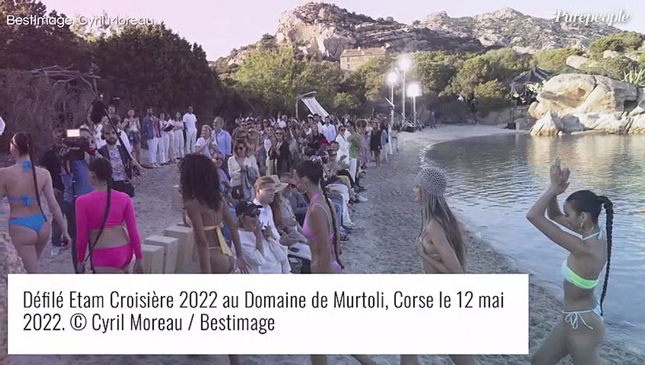 Thylane Blondeau sublime en bikini : elle défile pour Etam, dans un décor de rêve