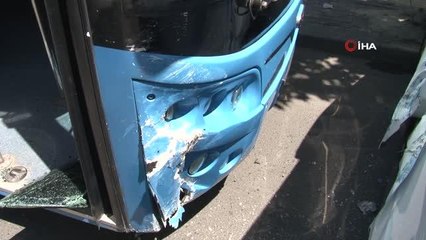 Başkentte halk otobüsü ile ticari araç çarpıştı: 2 yaralı
