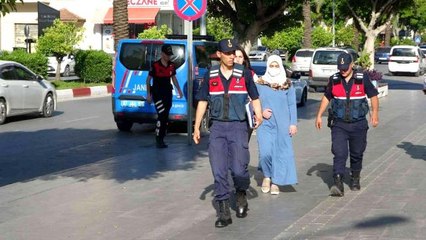 Son dakika haber: 2 yaşındaki bebeğini bıçaklayarak öldüren anne tutuklandı, bebek toprağa verildi