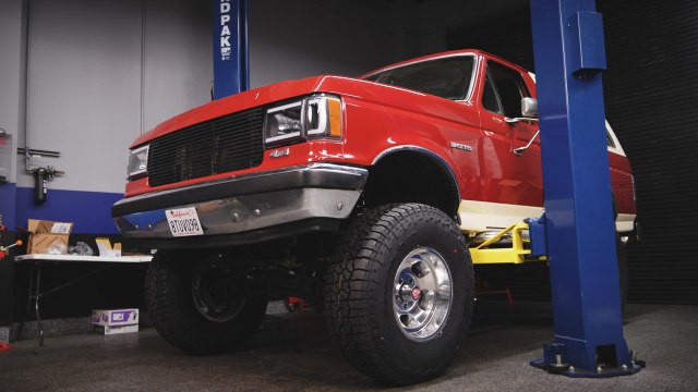 4x4 Garage: 1988 Ford Bronco Build, Part 1