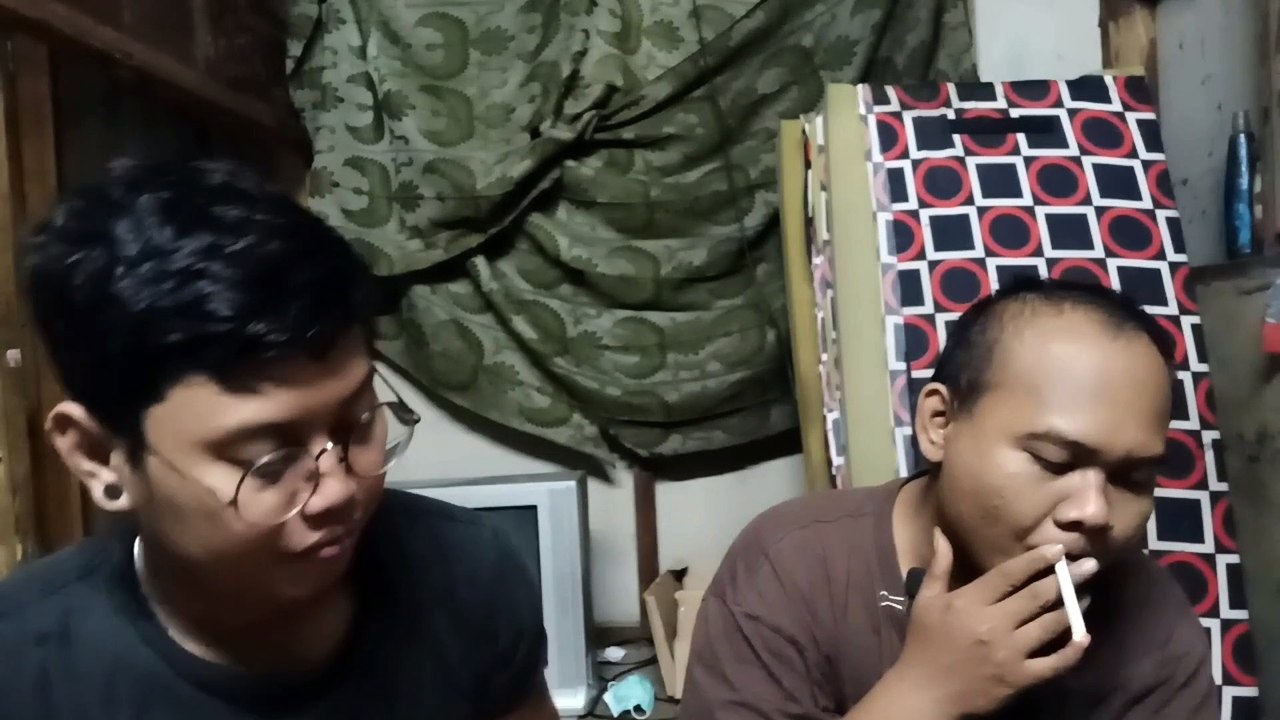 Review Rokok 