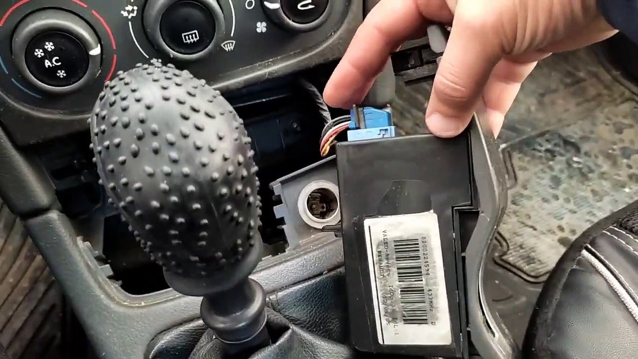 Problème du lecteur de la carte laguna 2 1.9 dci   RENAULT LAGUNA 2