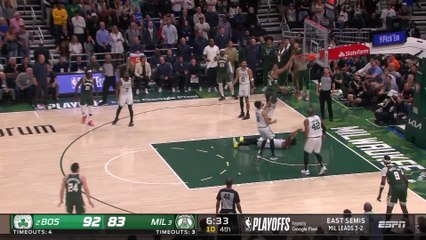 Dunk of the Night: Giannis Antetokounmpo
