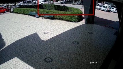 Bankanın önünde pusuya yatıp parayı böyle çaldılar