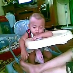 Kocak anak kecil ngantuk berat