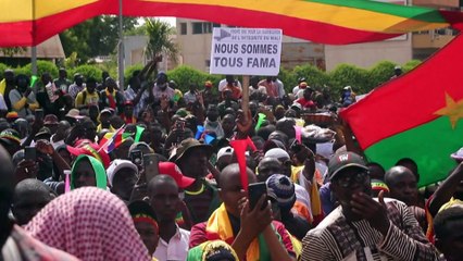 بدون تعليق: مظاهرات في مالي دعما للجيش والمجلس العسكري