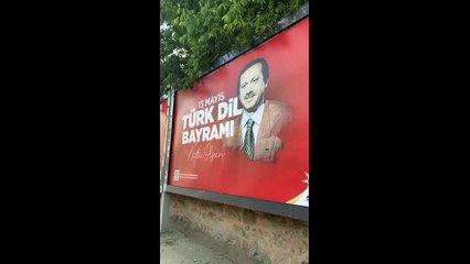 Yok böyle bir çalışma! Panodaki QR kodunu okutanlar şaşkına döndü