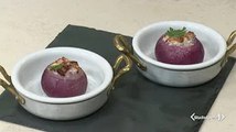 Cotto e mangiato, ricetta di oggi (martedì 26 ottobre 2021): Tessa Gelisio e le cipolle rosse ripien