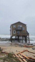 House Collapses into Ocean During Coastal Storm