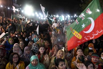 Eski Pakistan Başbakanı Khan: "Beni öldürmek için suikast planlandı"