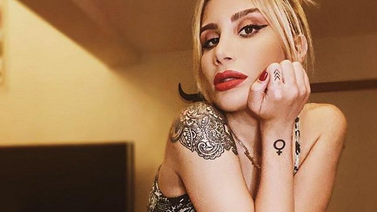 İrem Derici konserinde ortalık karıştı!