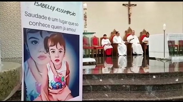 Missa de sétimo dia da pequena Isabelly é realizada na Igreja da Nossa Senhora do Perpétuo Socorro