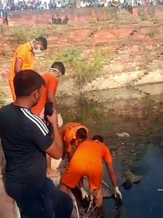 जच्चा की बावड़ी में मिली जाटव बस्ती के लापता यु...