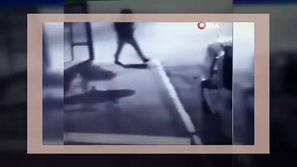 Husumetlisinin aracını böyle kundakladı