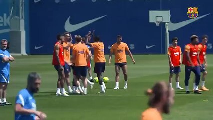 Dembelé demuestra que sigue a tope en los entrenamientos / FCB