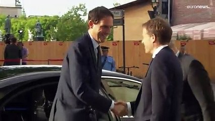 Finlandia llama a las puertas de la OTAN y Turquía le cierra el paso