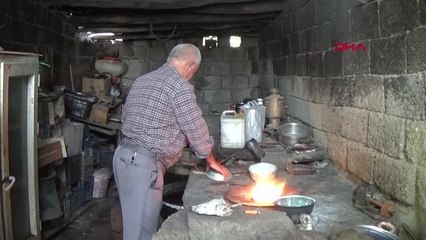 GAZİANTEP'TE, 50 YILLIK KALAYCI USTASI, ÇIRAK BULAMIYOR
