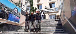 Arnavutköy'de bir eve giren ve 28 suç kaydı olan hırsız yakalandı