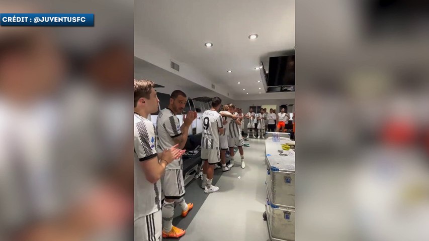 Les adieux de Paulo Dybala et de Giorgio Chiellini au vestiaire de la Juventus