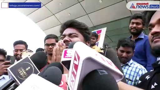 KGF 2 పబ్లిక్ టాక్ : కన్నీళ్లు పెట్టుకుంటూ ఎమోషనల్ అయిన ప్రేక్షకుడు