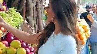 Poonam Pandey Buying Mangos