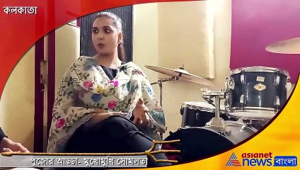 Puja Addea With Somlata Acharyya