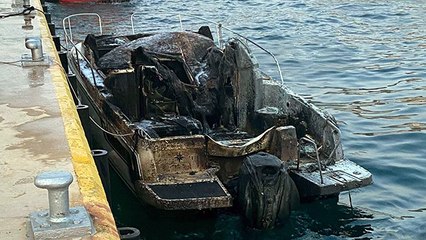 Marinada çıkan yangında sürat teknesi kül oldu