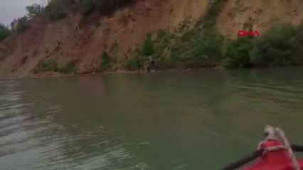 UÇURUMDAN YUVARLANIP YARALANAN YAŞLI KADINI AFAD KURTARDI