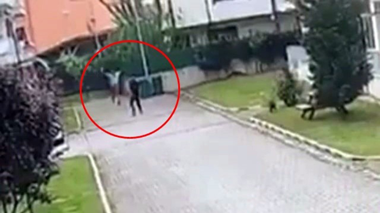 Polis aracına çarpıp kaçmaya çalışan uyuşturucu taciri yakalandı