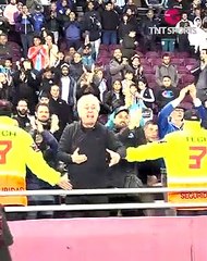 "¡Vamos, viejo!": la emocionante arenga con la que la hinchada despidió a los jugadores de Racing