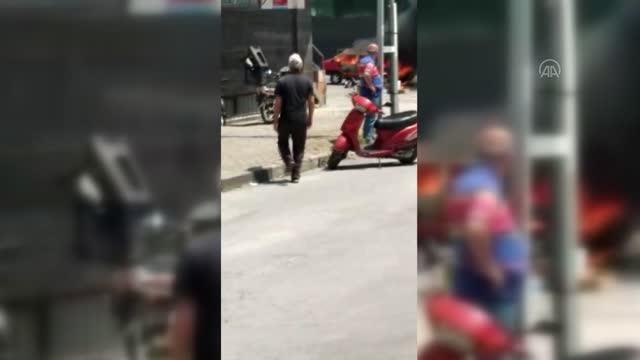 Son dakika haber | İstanbul'da araç yangını itfaiye ekiplerince söndürüldü