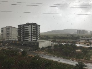 GAZİANTEP - Sağanak ve dolu yağışı hayatı olumsuz etkiledi