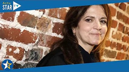 Agnès Jaoui : cette raison égoïste et assumée pour laquelle elle a renoncé à accompagner ses enfants
