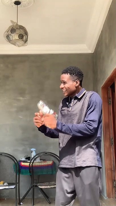 A new level for dancing (Like & Subscribe) | حد يعرف يقلده