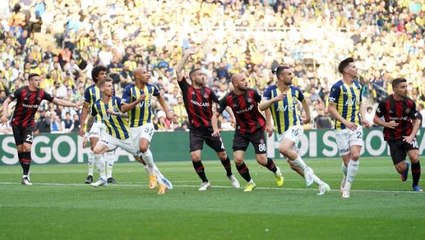 Kadıköy'e sessiz veda! Fenerbahçe, Şampiyonlar Ligi'ni garantileyemedi