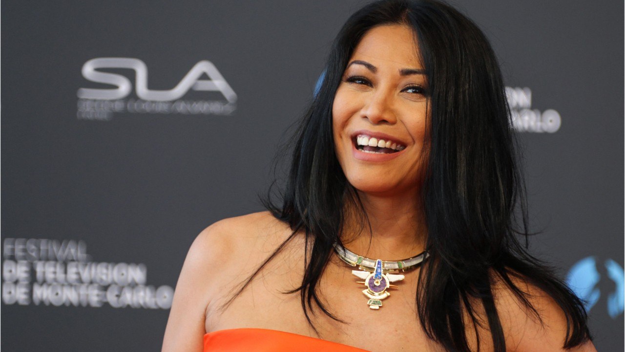 GALA VIDEO - Anggun vue par sa fille : cette anecdote hilarante, “elle chante et parfois on voit sa culotte”