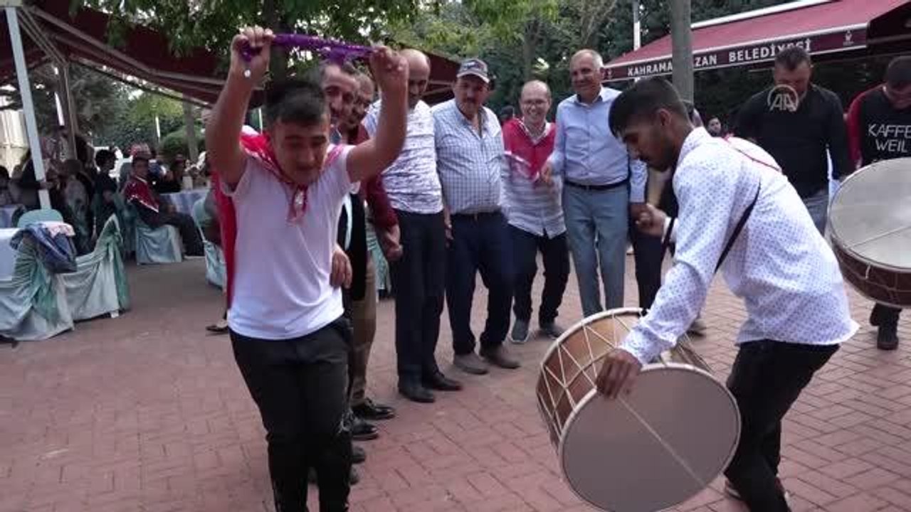 Kahramankazan'da engelli gençlere asker kınası yakıldı