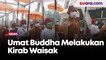 Bawa Api Abadi dan Air Suci, Umat Buddha Kirab Waisak dari Candi Mendut ke Candi Borobudur