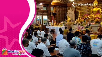 Tak Lagi Virtual, Ratusan Umat Budha Peringati Hari Raya Waisak di Vihara Metta Arama