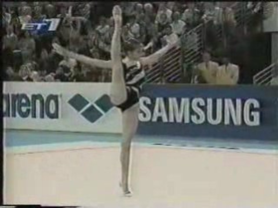 Eva Serrano cerceau Ch Monde 1997