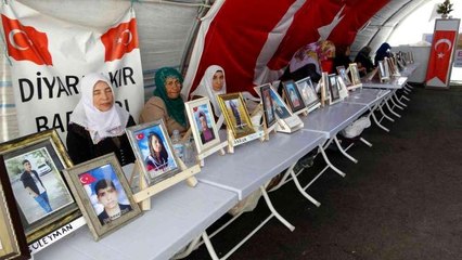 Ailelerin kararlı direnişi 987'nci gününde