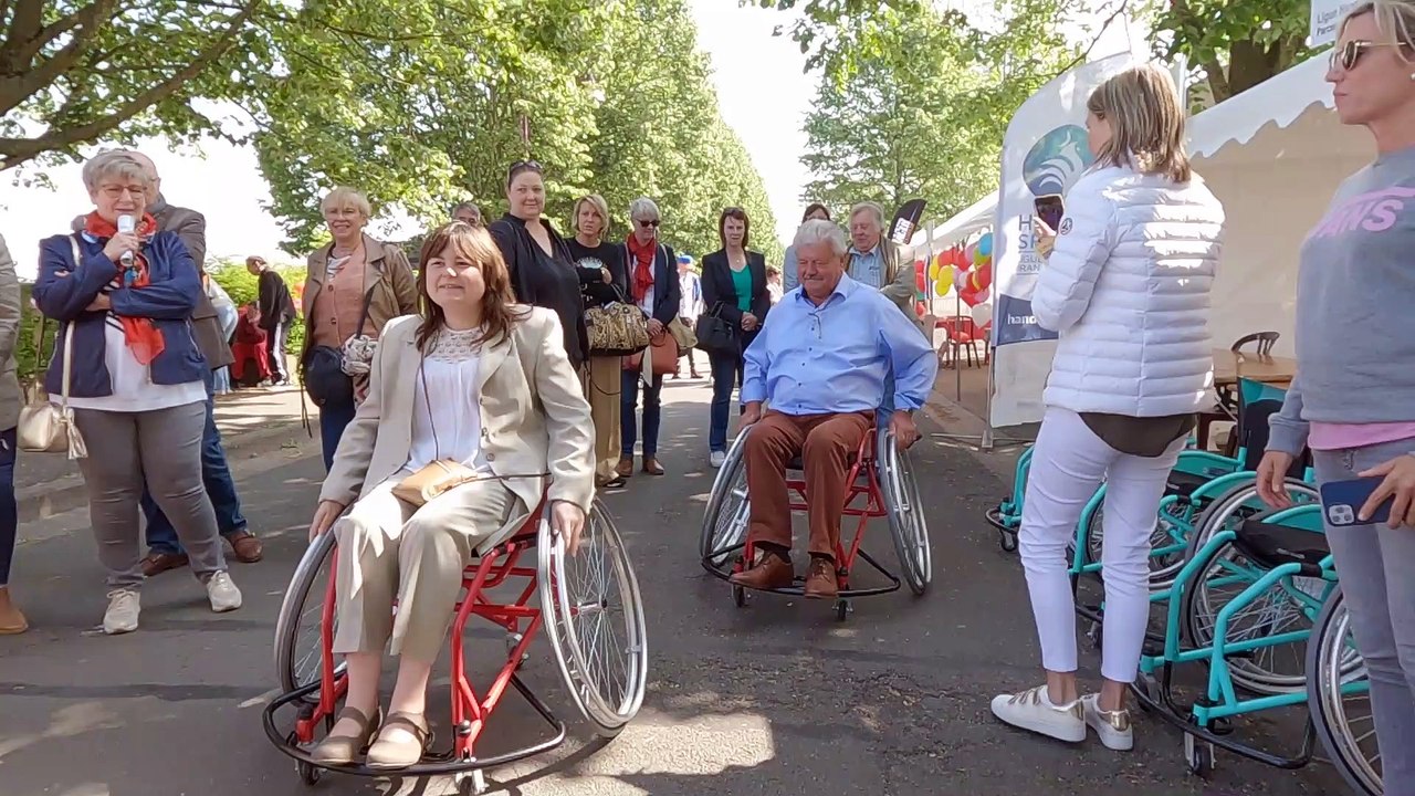 Ensemble avec les Personnes extraordinaires