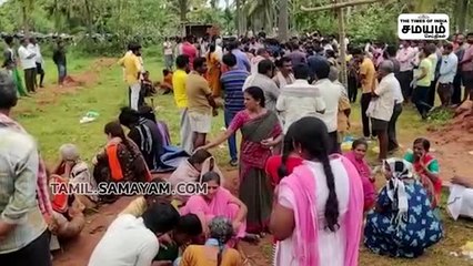 சாலை விபத்தில் காதலன் மரணம்; துயரத்தில் காதலி தற்கொலை; கர்நாடகாவில் சோகம்!