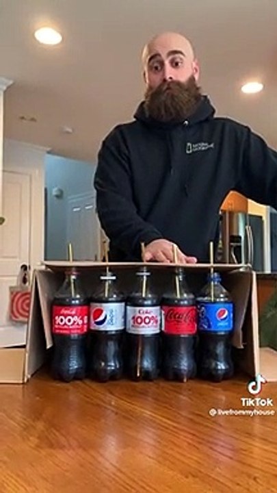 Test de détection à l'aveugle de goût entre  Coca Cola, Pespi Cola et les version light
