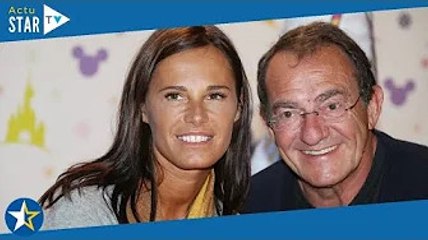 Nathalie Marquay en deuil : attablée avec les amis proches de Jean-Pierre Pernaut, elle lui fait un