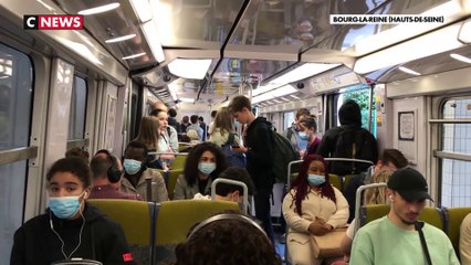 Covid-19: le port du masque n'est plus obligatoire à partir de ce lundi dans les transports publics