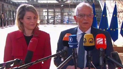 Bruxelas discute embargo a petróleo russo