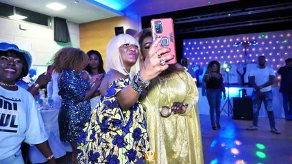 Mani BELLA en concert à Tours pour la BLUE JEANS ACTE 1 by Pamela BEAUTOUR