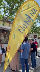 La furgoneta-tienda de Paz Padilla y Anna Ferrer en Madrid
